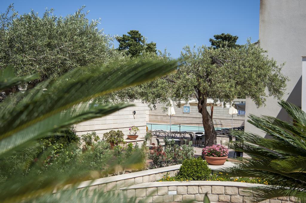 Hotel Baia Del Capitano Cefalù Eksteriør billede
